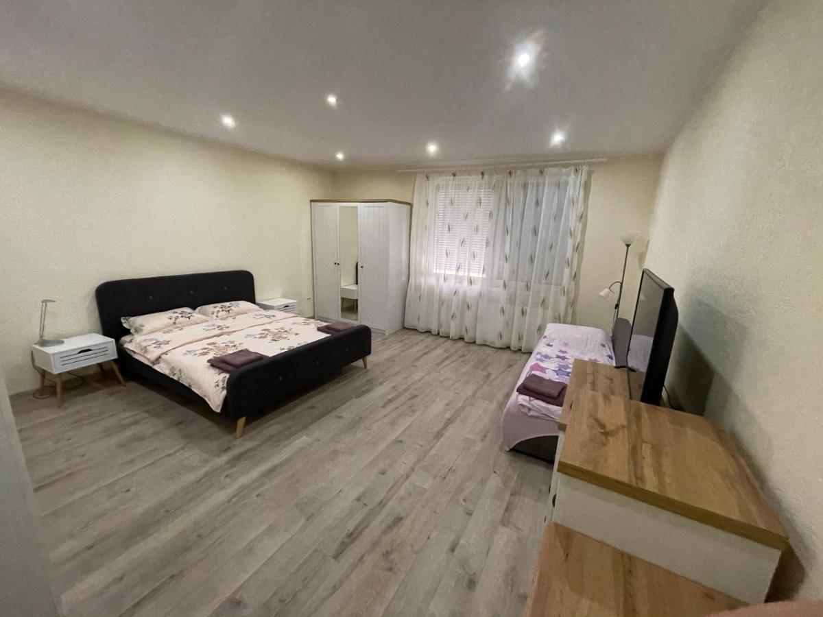 Battonya House Apartment ภายนอก รูปภาพ