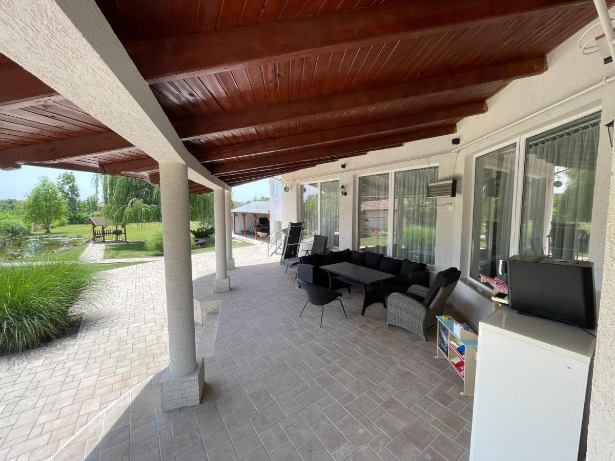 Battonya House Apartment ภายนอก รูปภาพ