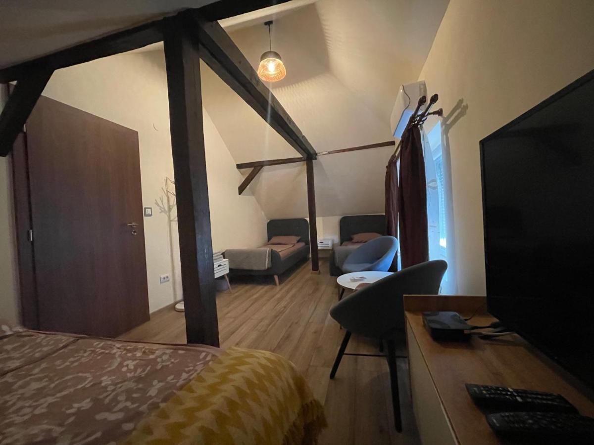 Battonya House Apartment ภายนอก รูปภาพ