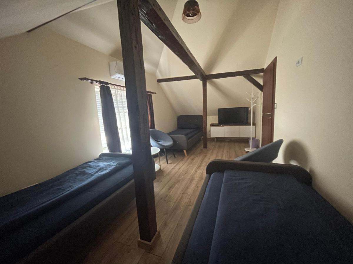 Battonya House Apartment ภายนอก รูปภาพ