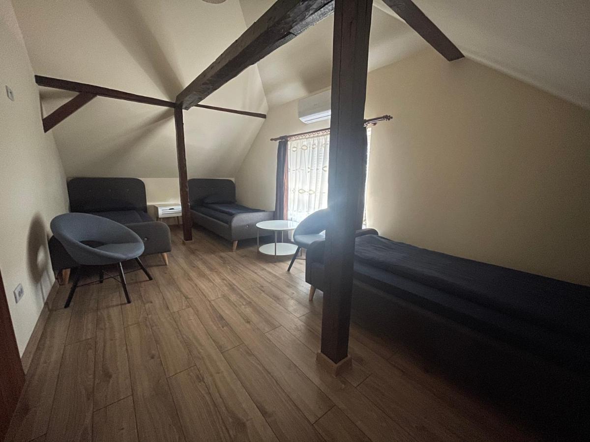 Battonya House Apartment ภายนอก รูปภาพ